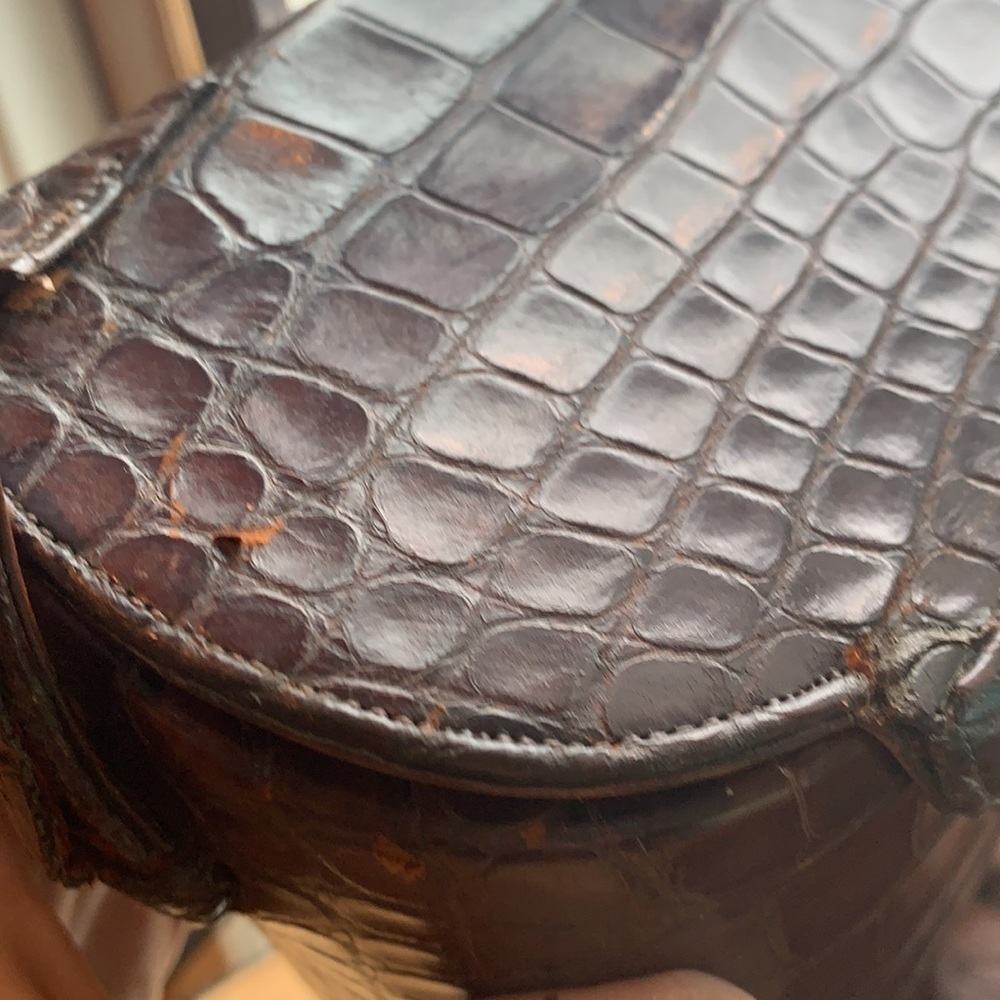 Nettie Rosenstein | Crocodile Vintage Structured Box Style Double Top Handle Bag - Picture 15 of 17
